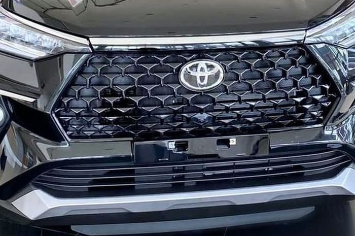 Foto Ban Mobil Avanza Bocor. Foto-Foto Penampakan Generasi Terbaru Mobil Keluarga Toyota, Avanza-Veloz?