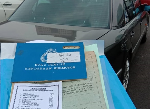 Cara Membuka Plat Nomor Mobil Avanza. Ini Cara Mengecek Plat Nomor Mobil dengan Mudah