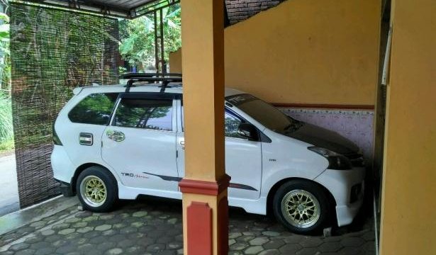 Jual Mobil Avanza Full Modif. All New Avanza 2012 full Modif Atas nama sendiri