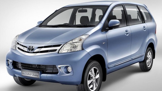 Toyota Avanza Type E Matic 2011. Review Toyota Avanza 2011: Generasi Kedua yang Bersejarah