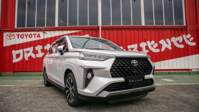 Avanza Veloz Vs All New Rush. Toyota Veloz 2022 Bikin Konsumen Rush Berpaling?