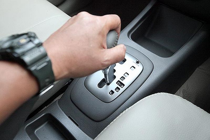 Fungsi Shift Lock Pada Avanza Matic. Kenali Fungsi Shift Lock pada Mobil Matik, Begini Cara Menggunakannya : Okezone Otomotif