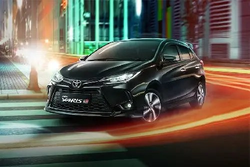 Toyota Avanza Vs Toyota Yaris. Toyota Avanza vs Toyota Yaris