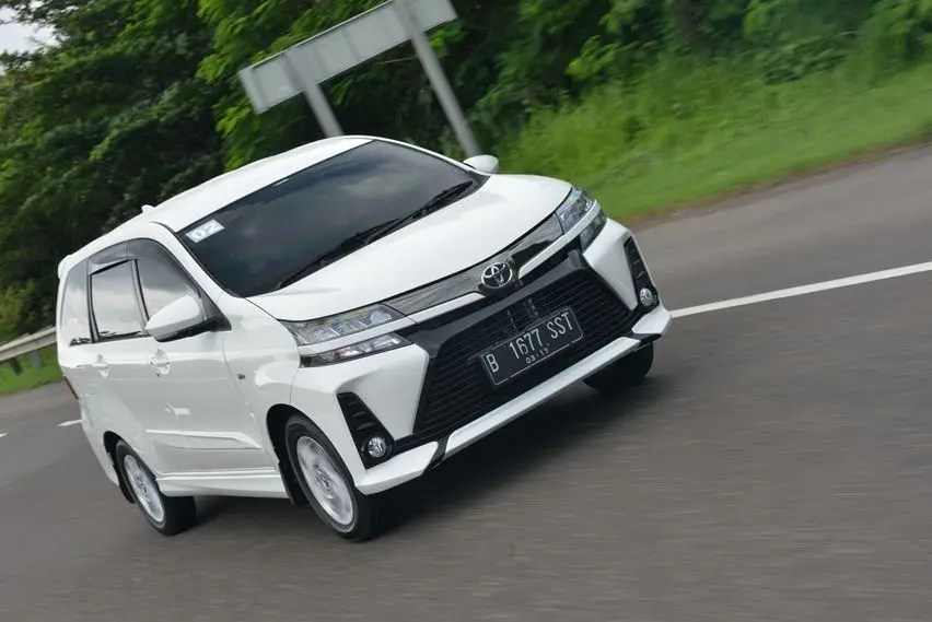 Avanza Veloz Vs Avanza G 1.5. Posisinya Tanggung, Seberapa Menarik Memiliki Toyota Veloz 1.3L