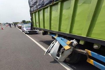 Bemper Avanza S Olx Palembang. Toyota Avanza Ngebut di Tol Kayuagung-Palembang, Berhenti di Bak Truk, Mahasiswa Tewas