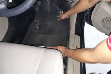 Cara Pasang Karpet Dasar Mobil Avanza. Cara Pasang Karpet Mobil Yang Benar. Supaya Enggak Nyangkut, Ki Sanak