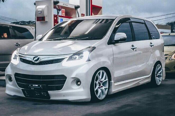 Toyota Avanza Veloz Modifikasi Elegan. Dibikin Ceper Toyota Avanza Veloz Malah Terlihat Elegan