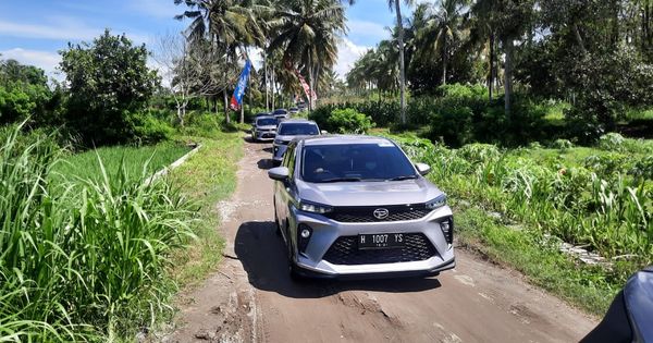 Xenia Vs Avanza Di Tanjakan. Begini Impresi Berkendara All New Xenia 1.3 R CVT di Tanjakan