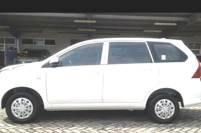 Perbedaan Avanza Transmover Dengan Avanza Biasa. Murah Sekali Mobil Baru Toyota Avanza Versi Pahe Cocok untuk Pemotor